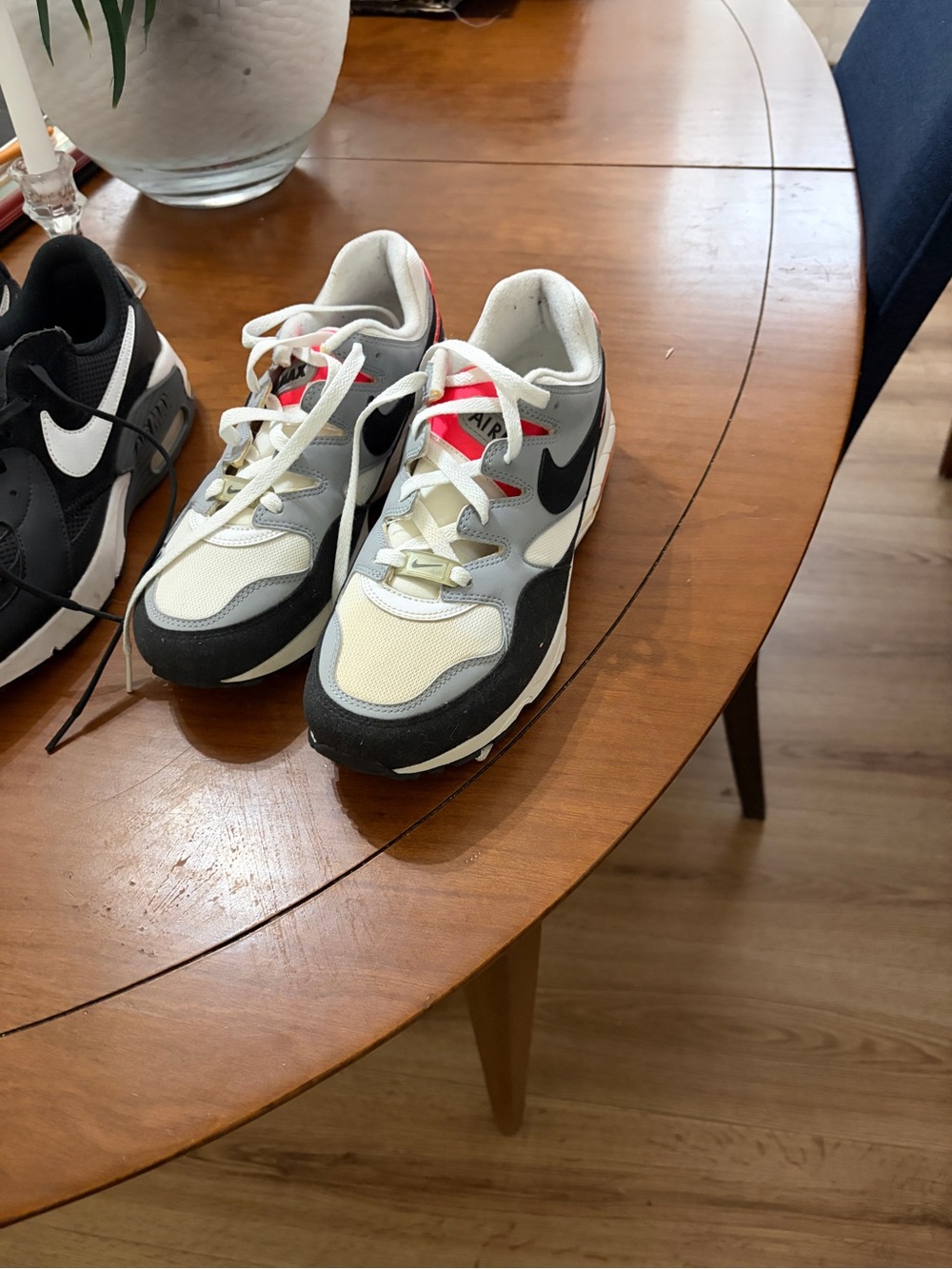 Nike Air Max 94 "Wolf Grey / Bright Crimson